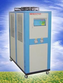 風(fēng)冷式凍水機(jī)XZ-25AC(冷凍水機(jī)、干洗機(jī)制冷設(shè)備)--東莞市新卓機(jī)械設(shè)備